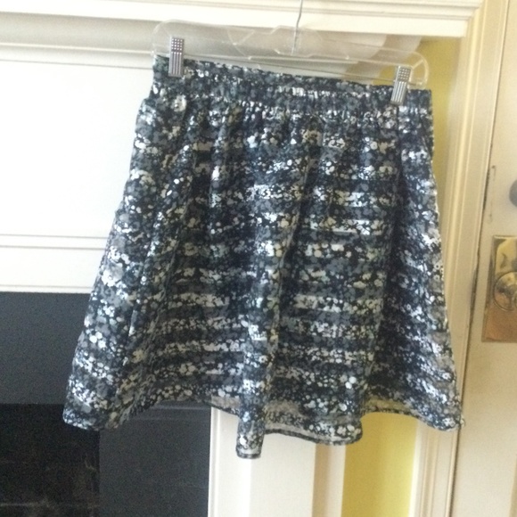 Xhilaration Striped Floral Skater Skirt Pockets Black - Sz Medium - Picture 6 of 15